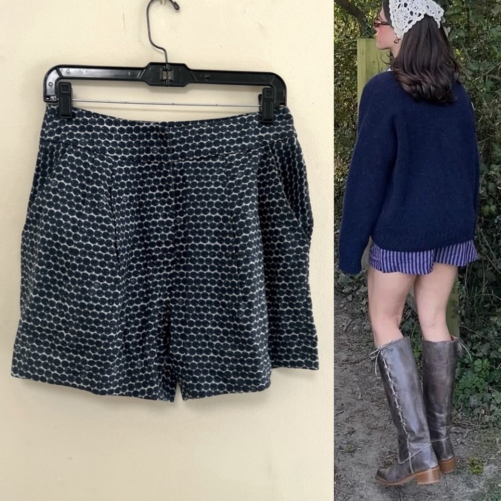Koch Women's Dark Navy and White Patterned Shorts w/pockets